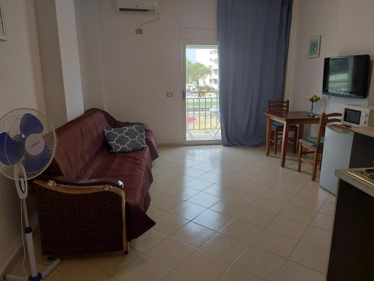 Golden Beach Apartments Durres Exterior photo